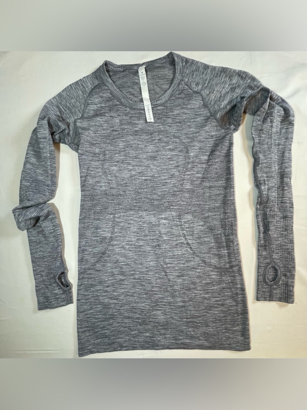 Lululemon Heather Gray Crewneck Active Top‎